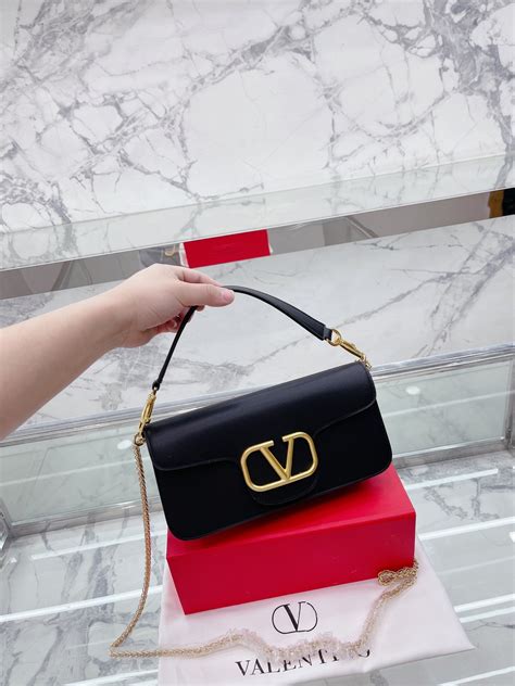 v yupoo valentino bag